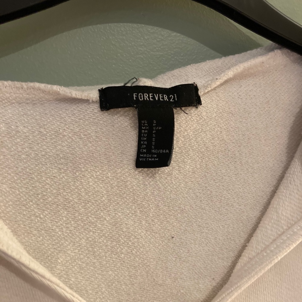 |Forever 21| cropped sweatshirt - Picture 3 of 4